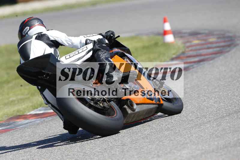 /43 08.08.2025 Discover the Bike ADR/Race 3 rot/508